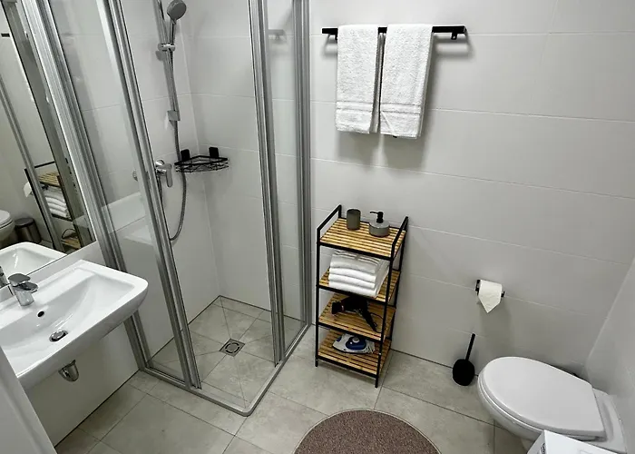 מלון דירות Shome I Self Check-in I Free Parking גראץ